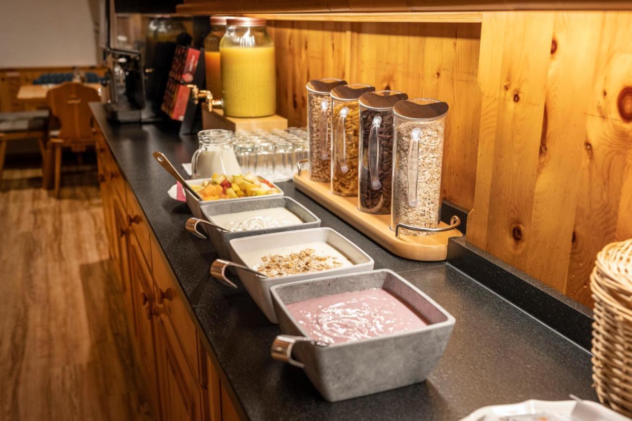 Aparthotel Weningeralm オーバータウエルン エクステリア 写真