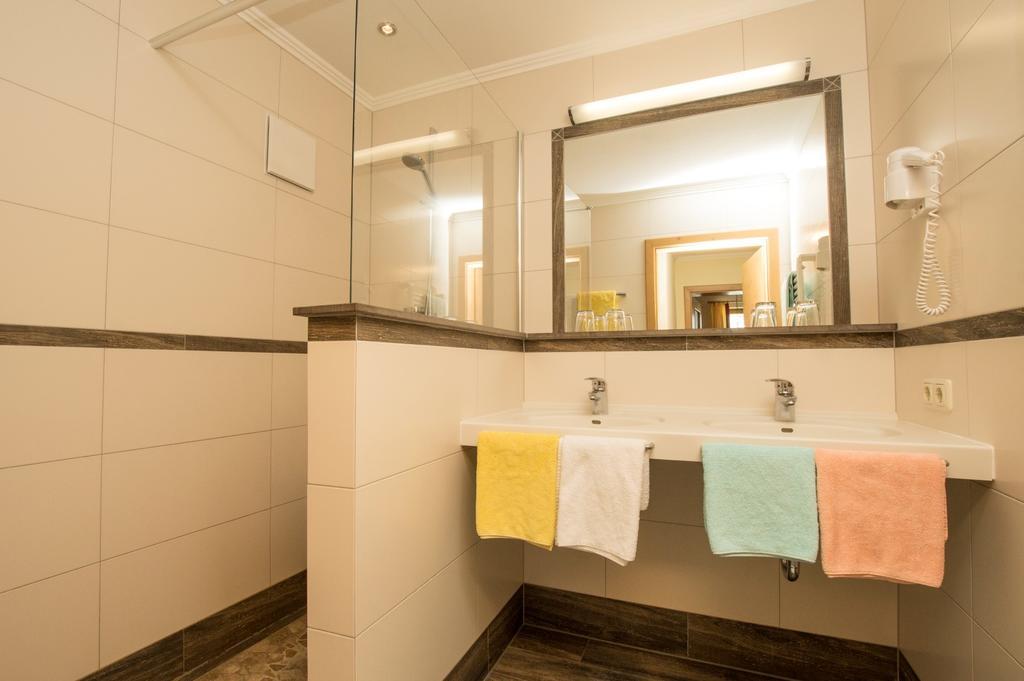 Aparthotel Weningeralm オーバータウエルン エクステリア 写真