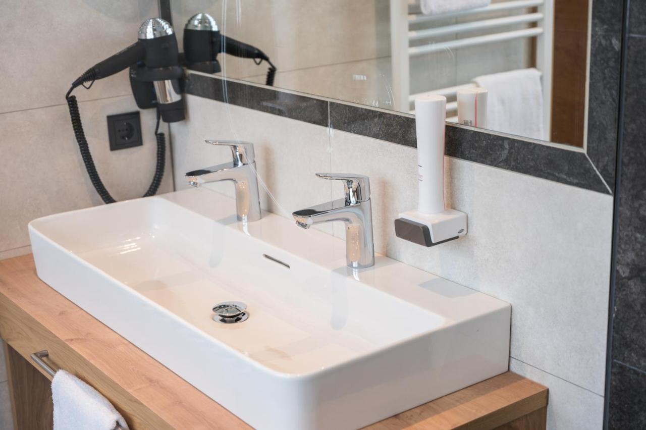 Aparthotel Weningeralm オーバータウエルン エクステリア 写真