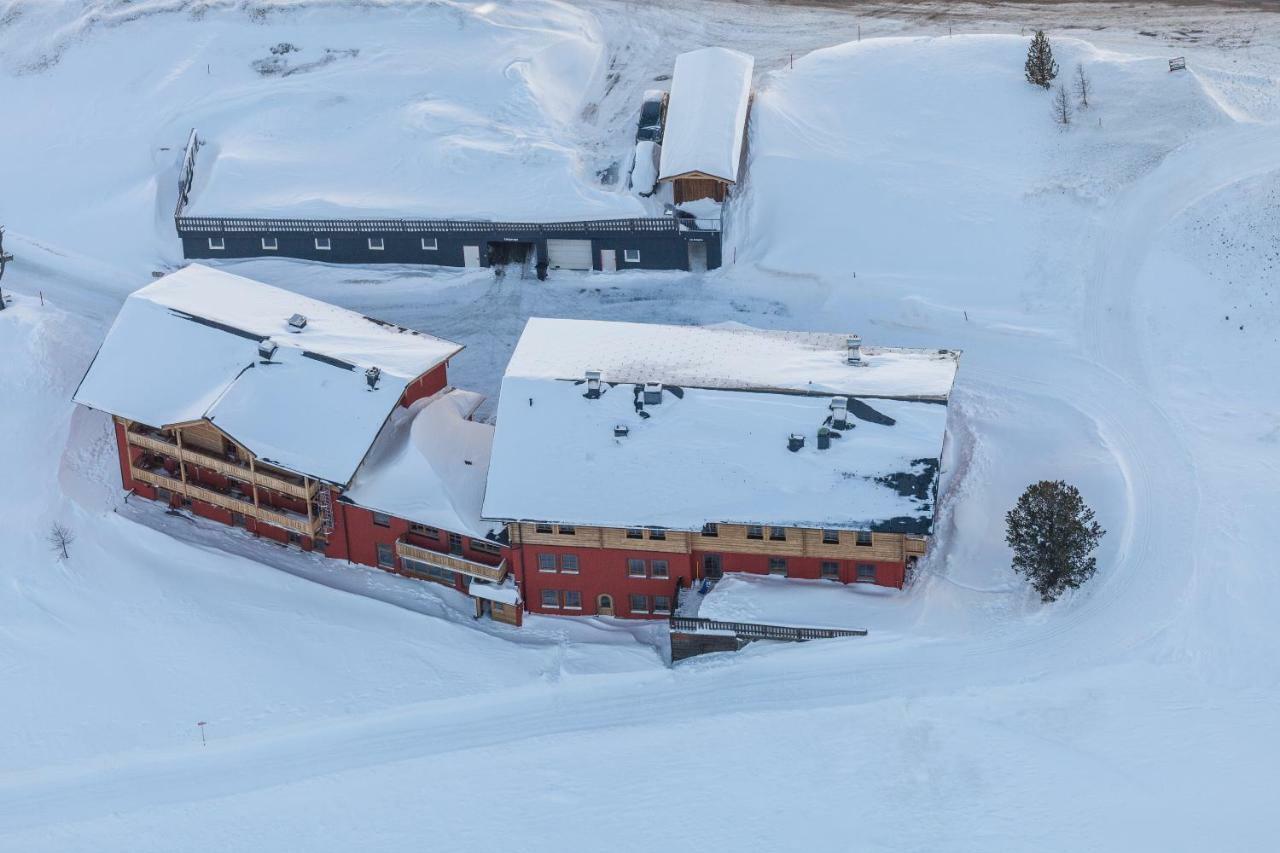 Aparthotel Weningeralm オーバータウエルン エクステリア 写真